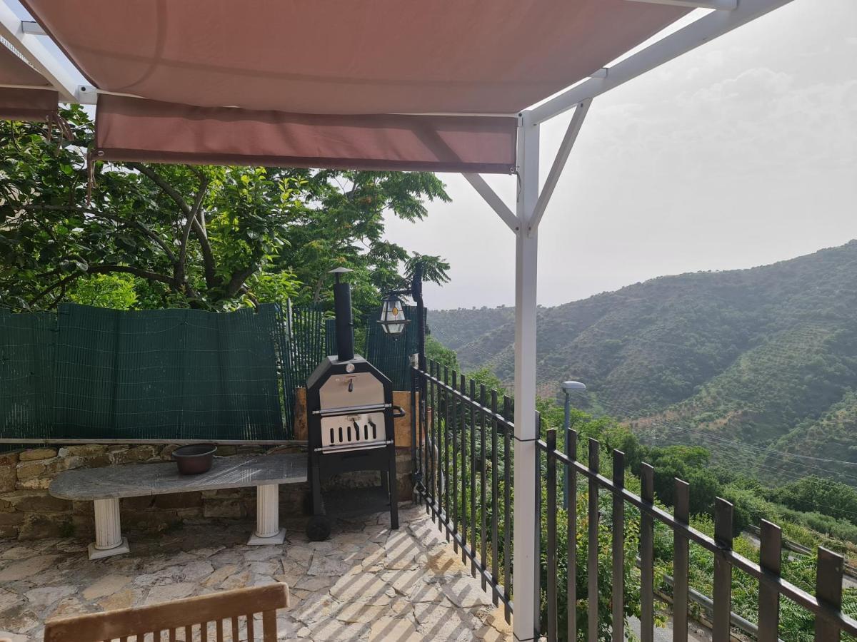 Loft Rosa Con Terrazza, Bagno Privato E Doccia Esterna Hotell Cannicchio Exteriör bild